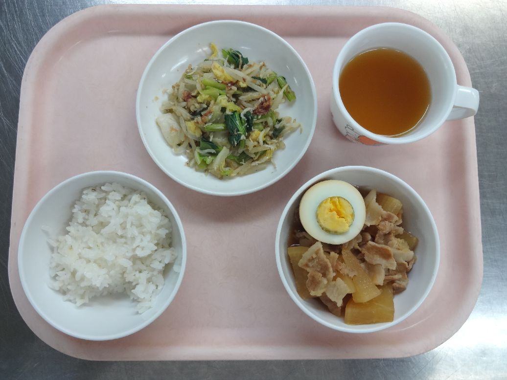こども園の給食「<span>焼そば かきたま汁 さつま芋スティック</span>」