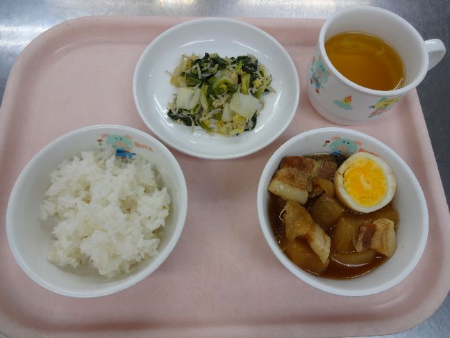 こども園の給食「<span>ごはん 豚肉と大根の旨煮 お浸し</span>」