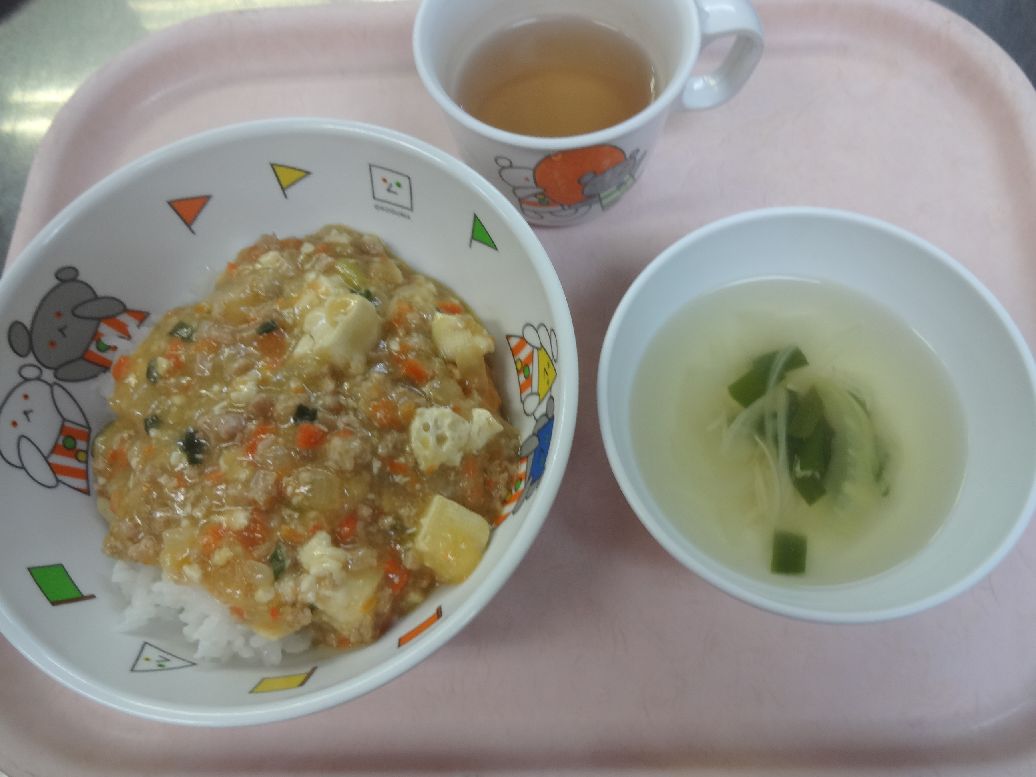 マーボー丼 中華スープ  根菜ポークカレー