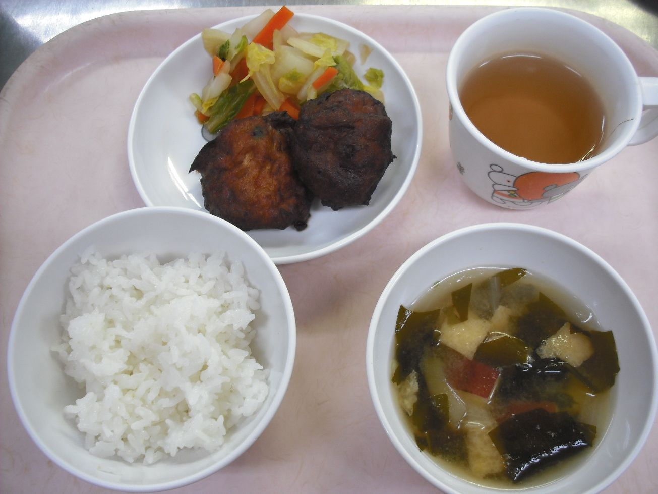 ご飯 さつまあげ（郷土料理・鹿児島県） 白菜のポン酢和え 味噌汁